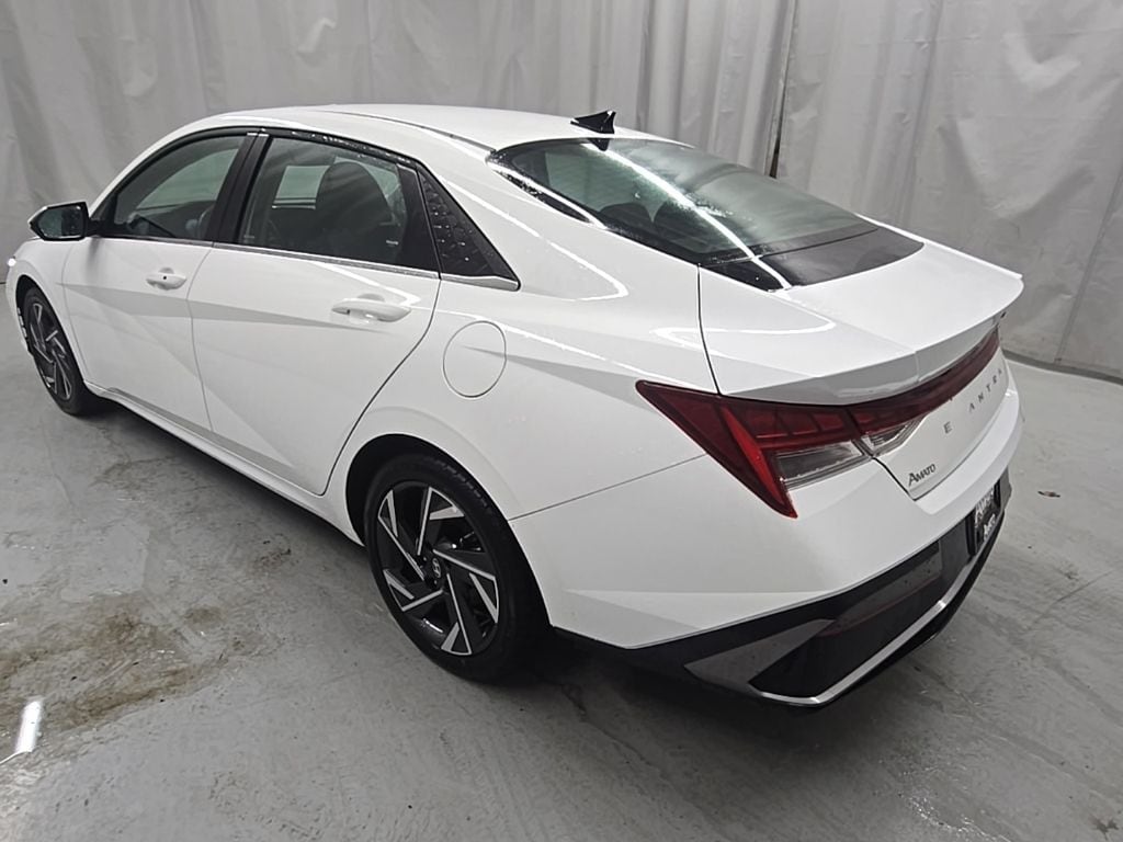 Used 2025 Hyundai Elantra SEL Convenience Sedan