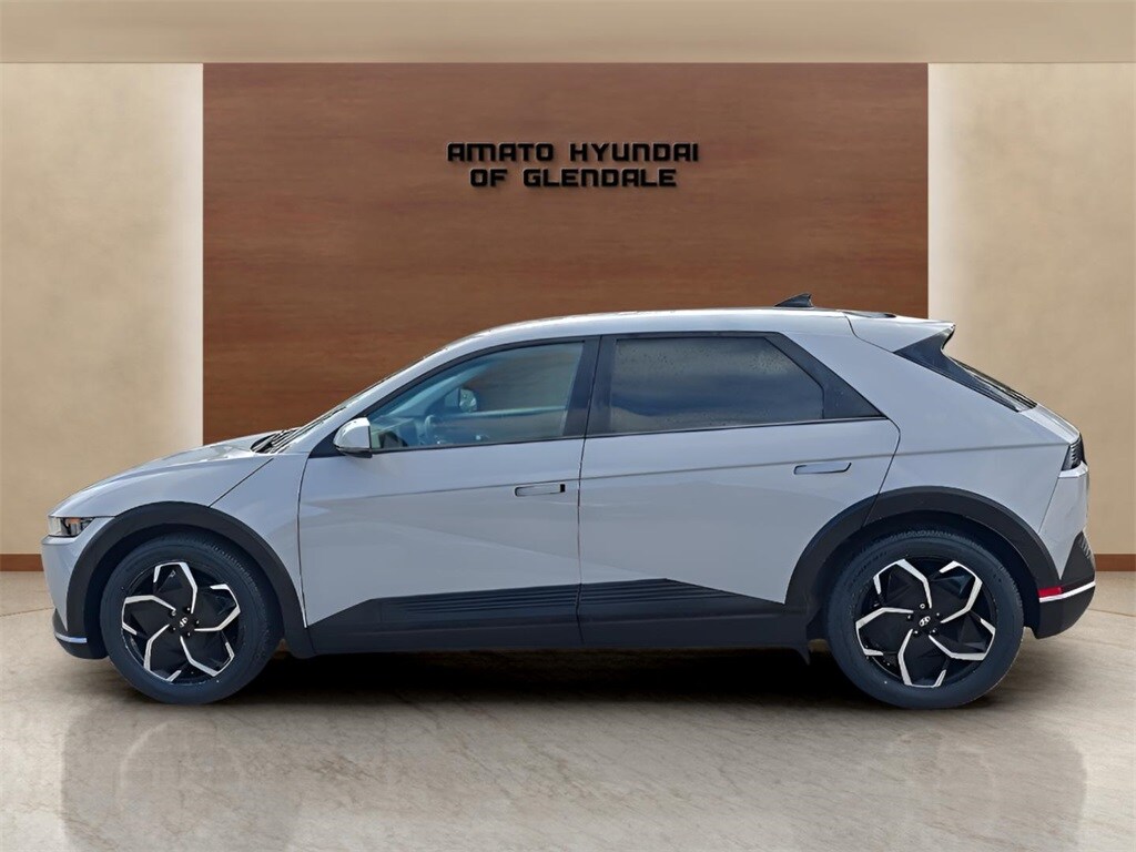 2022 Hyundai Ioniq 5 SE photo 2