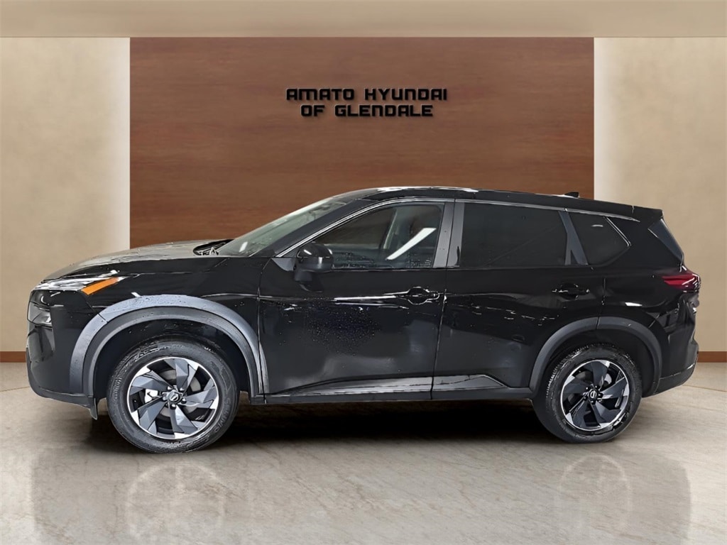 Used 2024 Nissan Rogue SV SUV