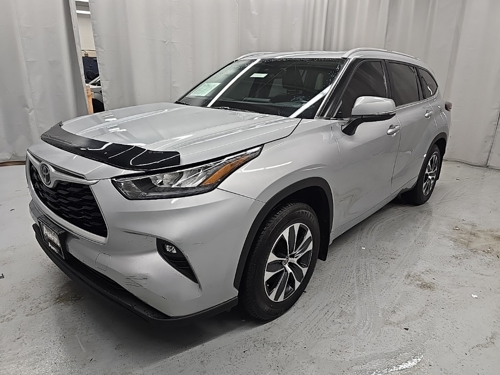 Used 2023 Toyota Highlander XLE SUV