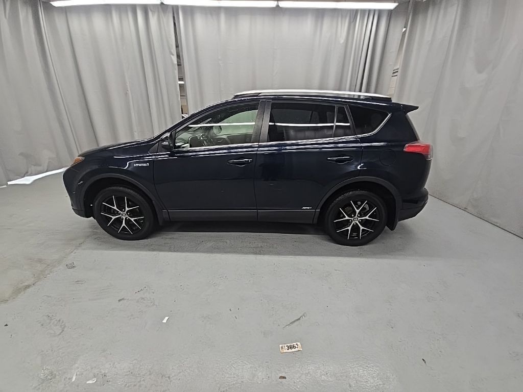 Used 2018 Toyota RAV4 Hybrid SE SUV
