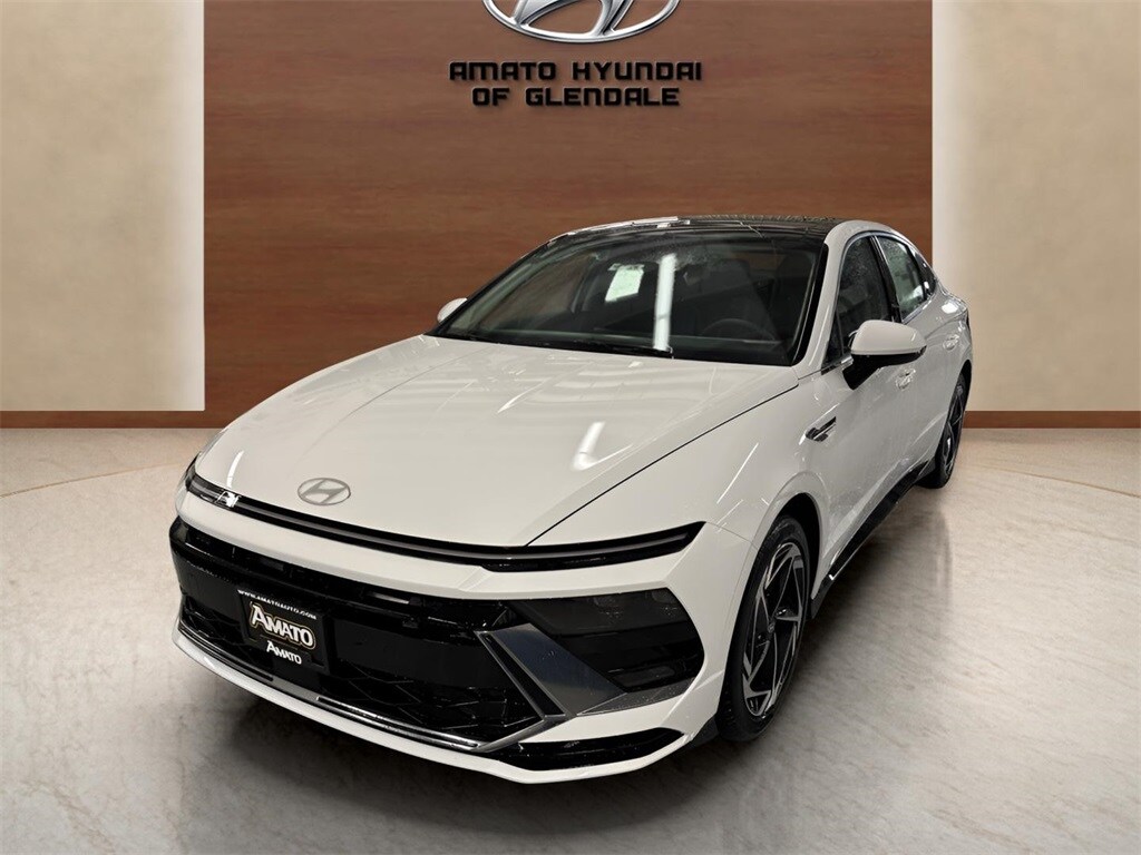 2025 Hyundai Sonata SEL Convenience photo 2