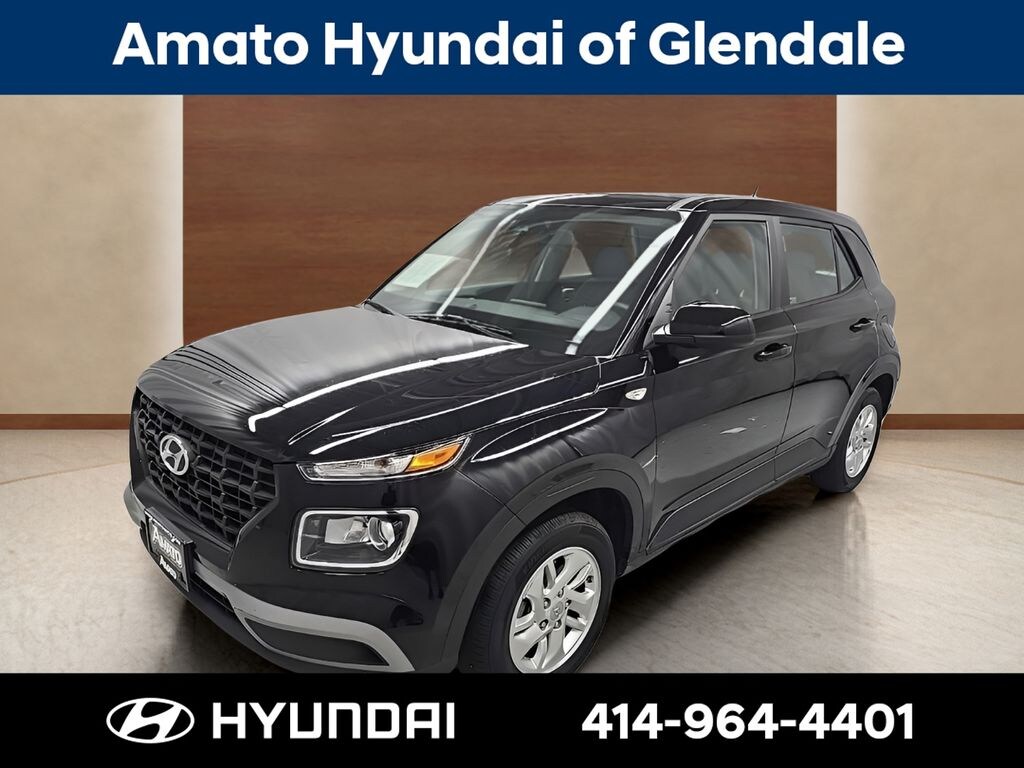 Used 2023 Hyundai Venue SE SUV