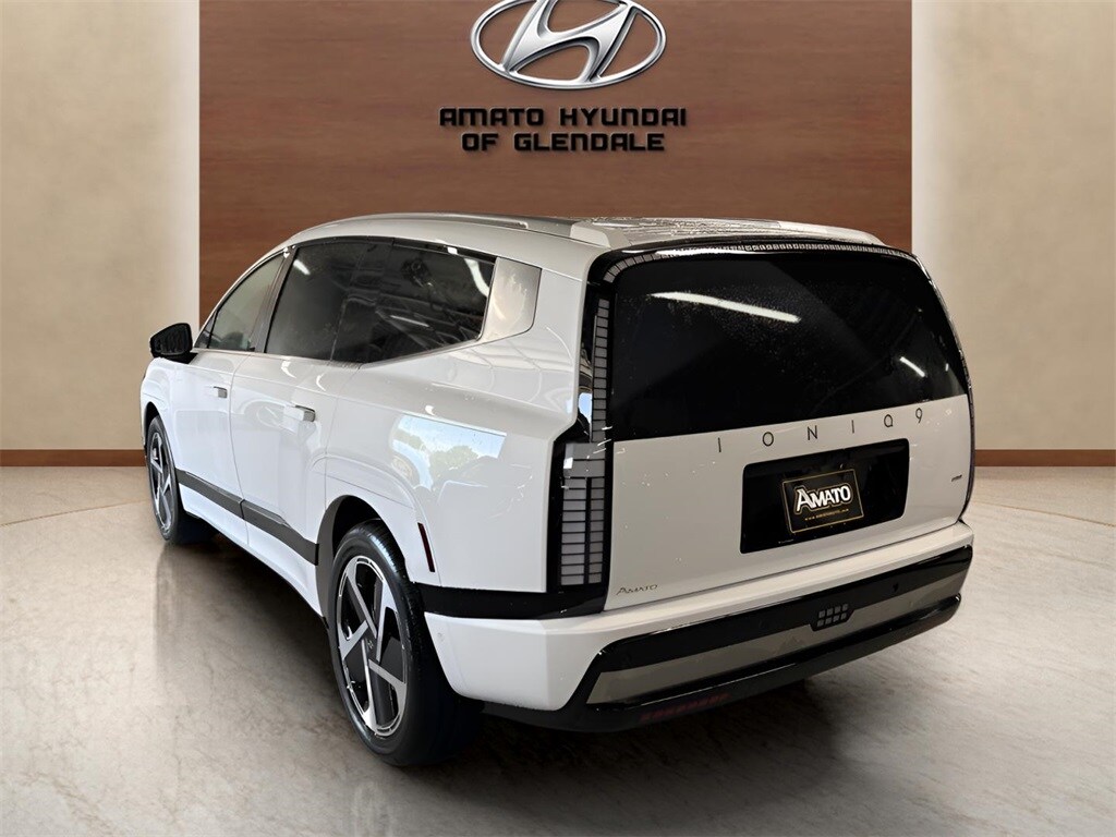 2026 Hyundai Ioniq photo 4