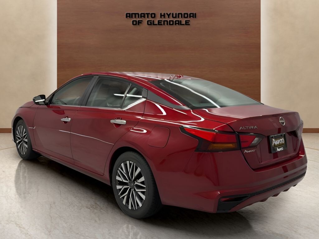 Used 2025 Nissan Altima 2.5 SV Sedan