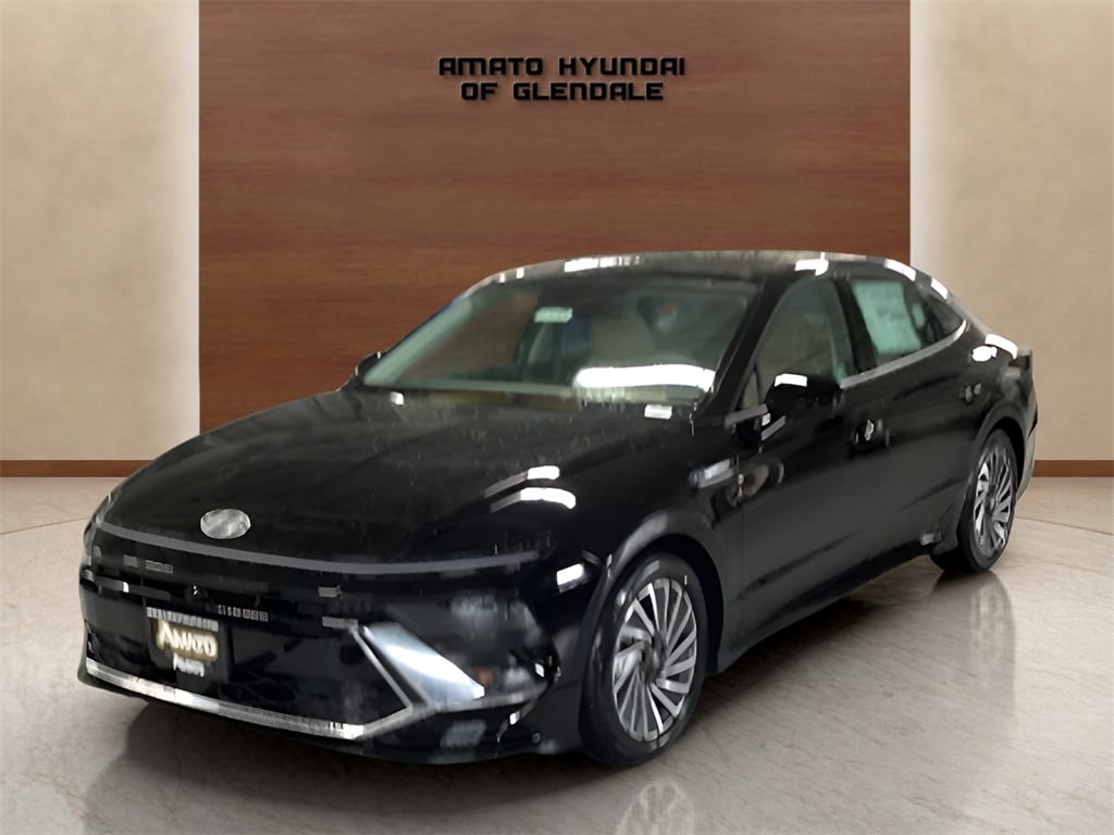 2025 Hyundai Sonata Hybrid Sedan 
