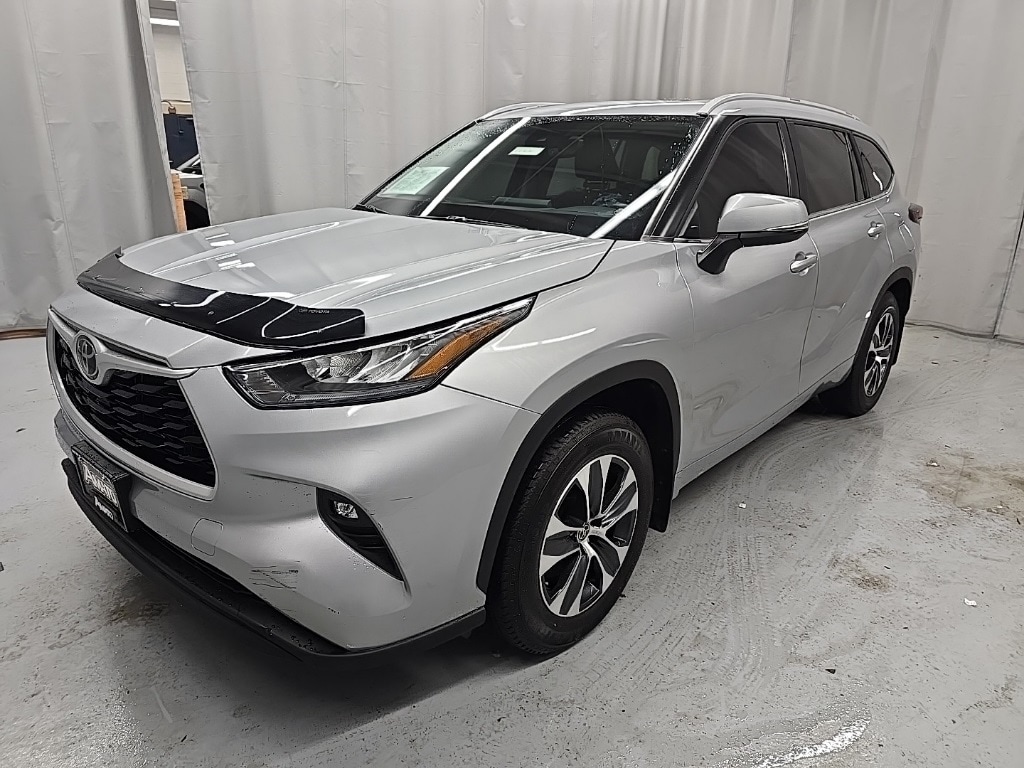Used 2023 Toyota Highlander XLE SUV