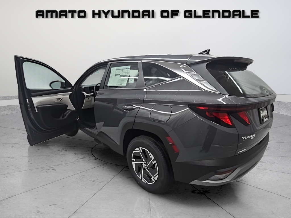 New 2026 Hyundai Tucson Hybrid Blue SE SUV