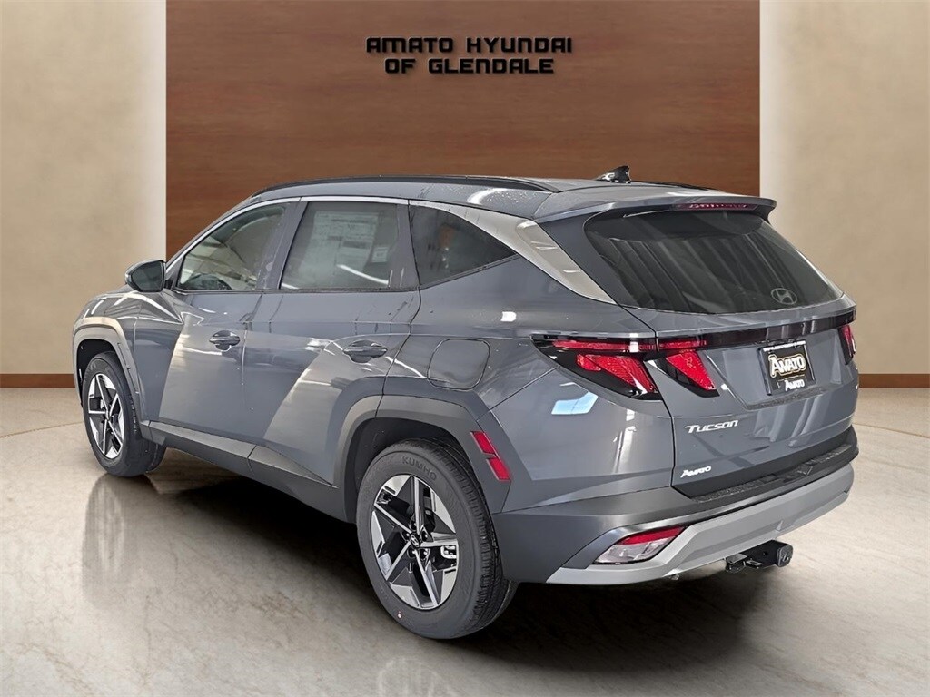 2026 Hyundai Tucson SEL photo 3