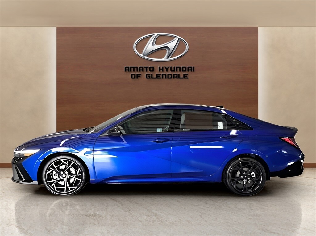2025 Hyundai Elantra N Line photo 2