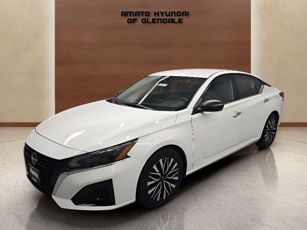 Used 2025 Nissan Altima 2.5 SV Sedan