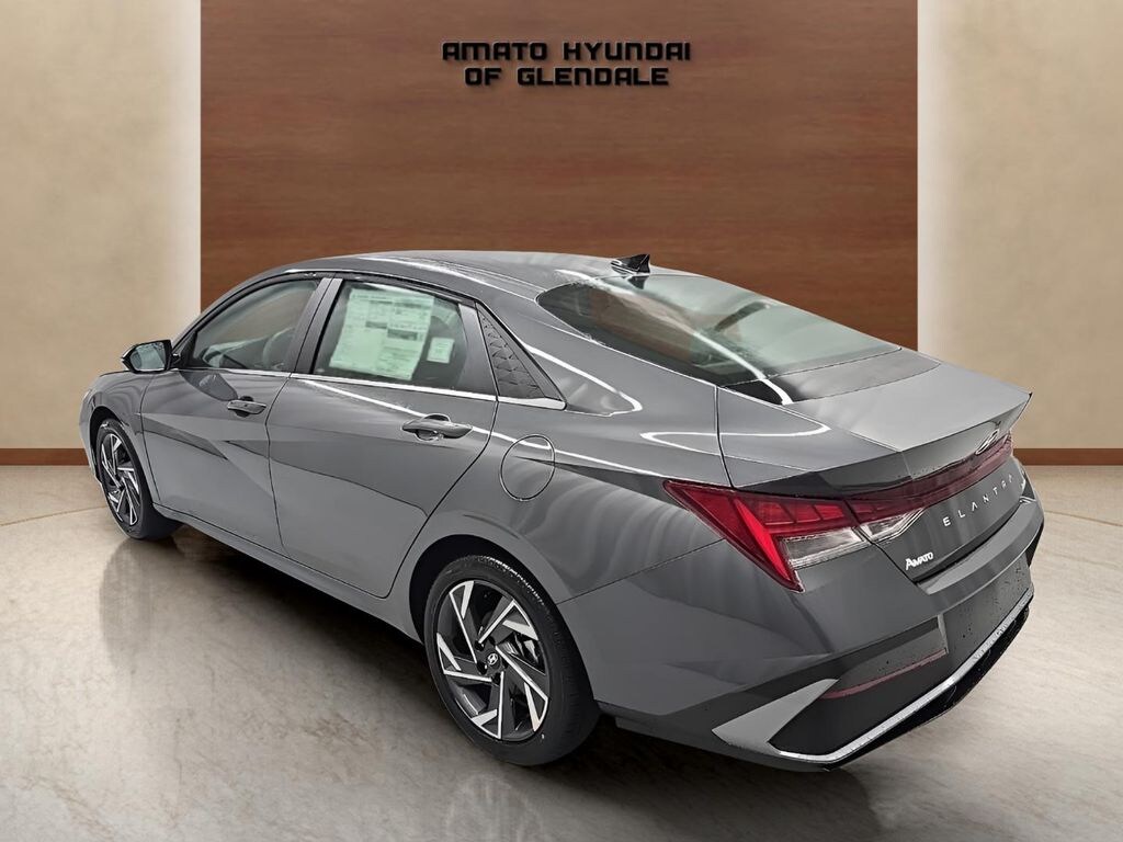 New 2026 Hyundai Elantra Limited Sedan