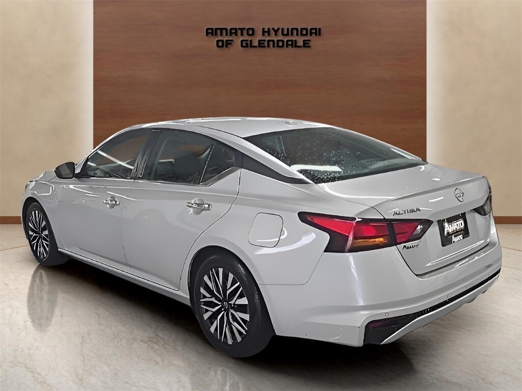 2024 Nissan Altima 2.5 SV photo 3