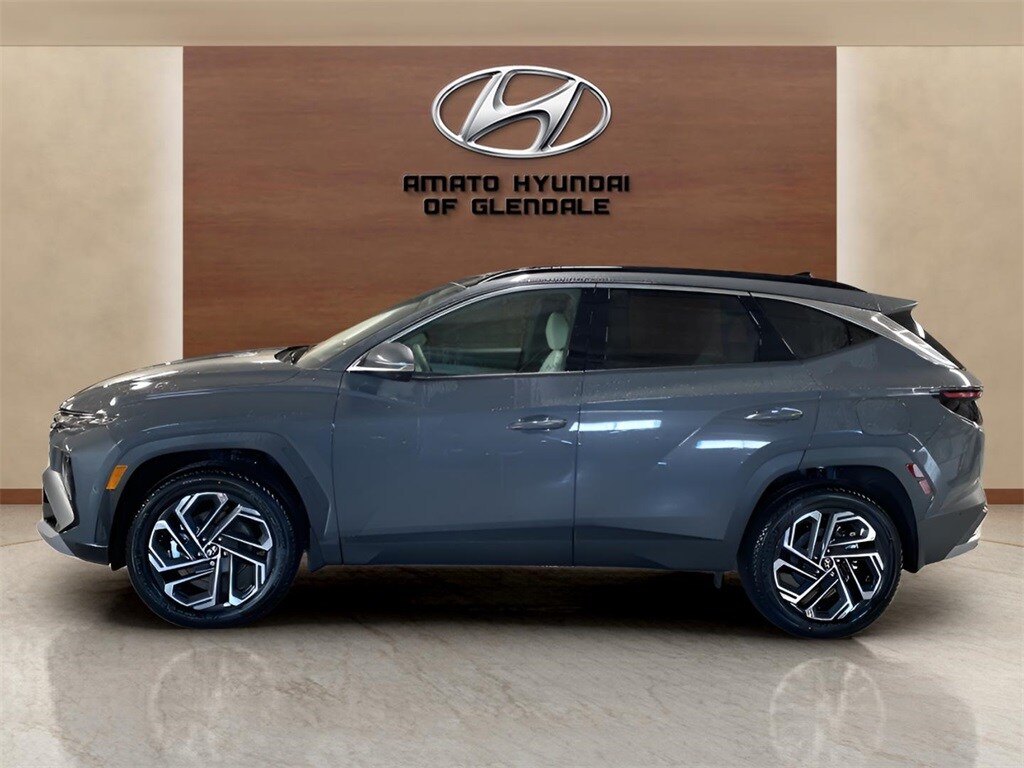 2025 Hyundai Tucson Limited photo 3