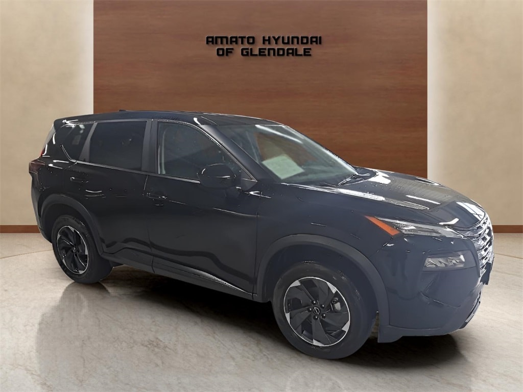 Used 2024 Nissan Rogue SV SUV