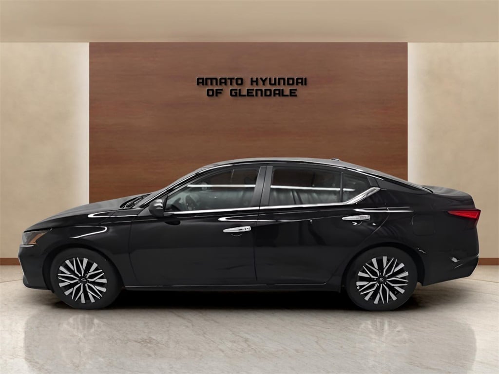 Used 2025 Nissan Altima 2.5 SV Sedan