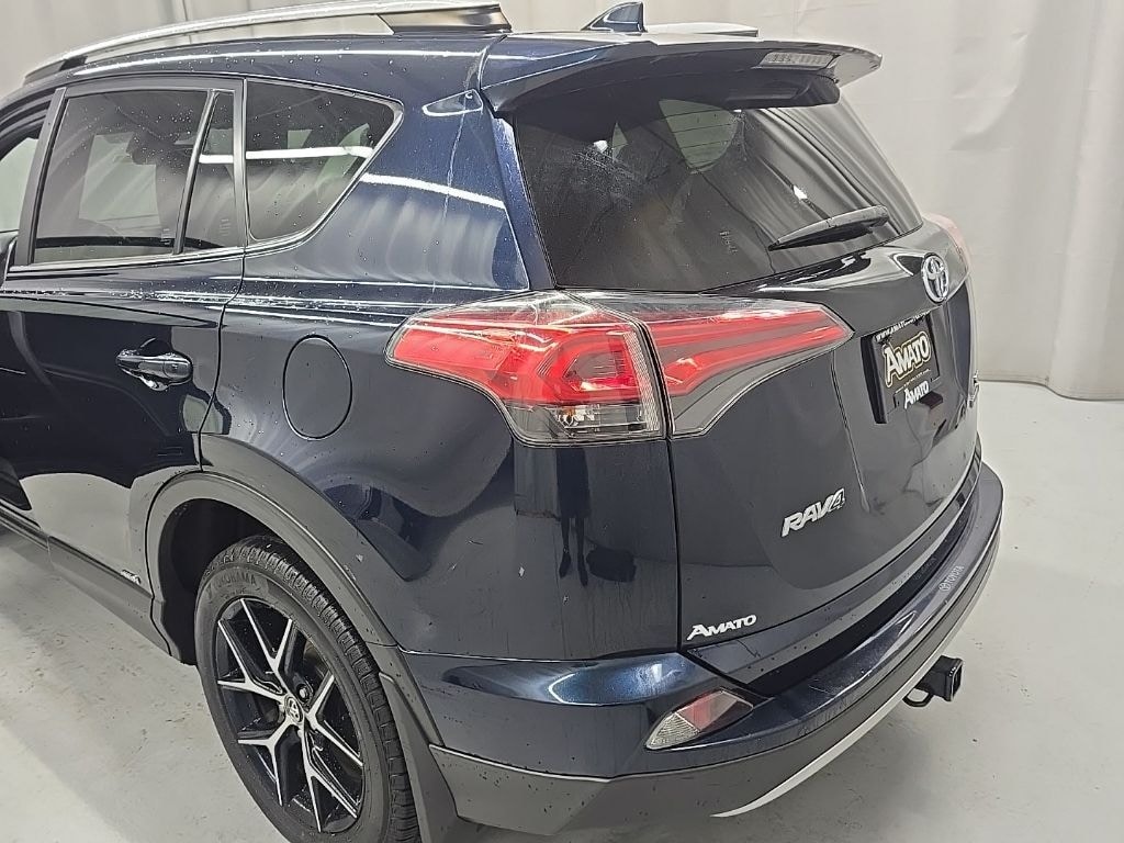 Used 2018 Toyota RAV4 Hybrid SE SUV