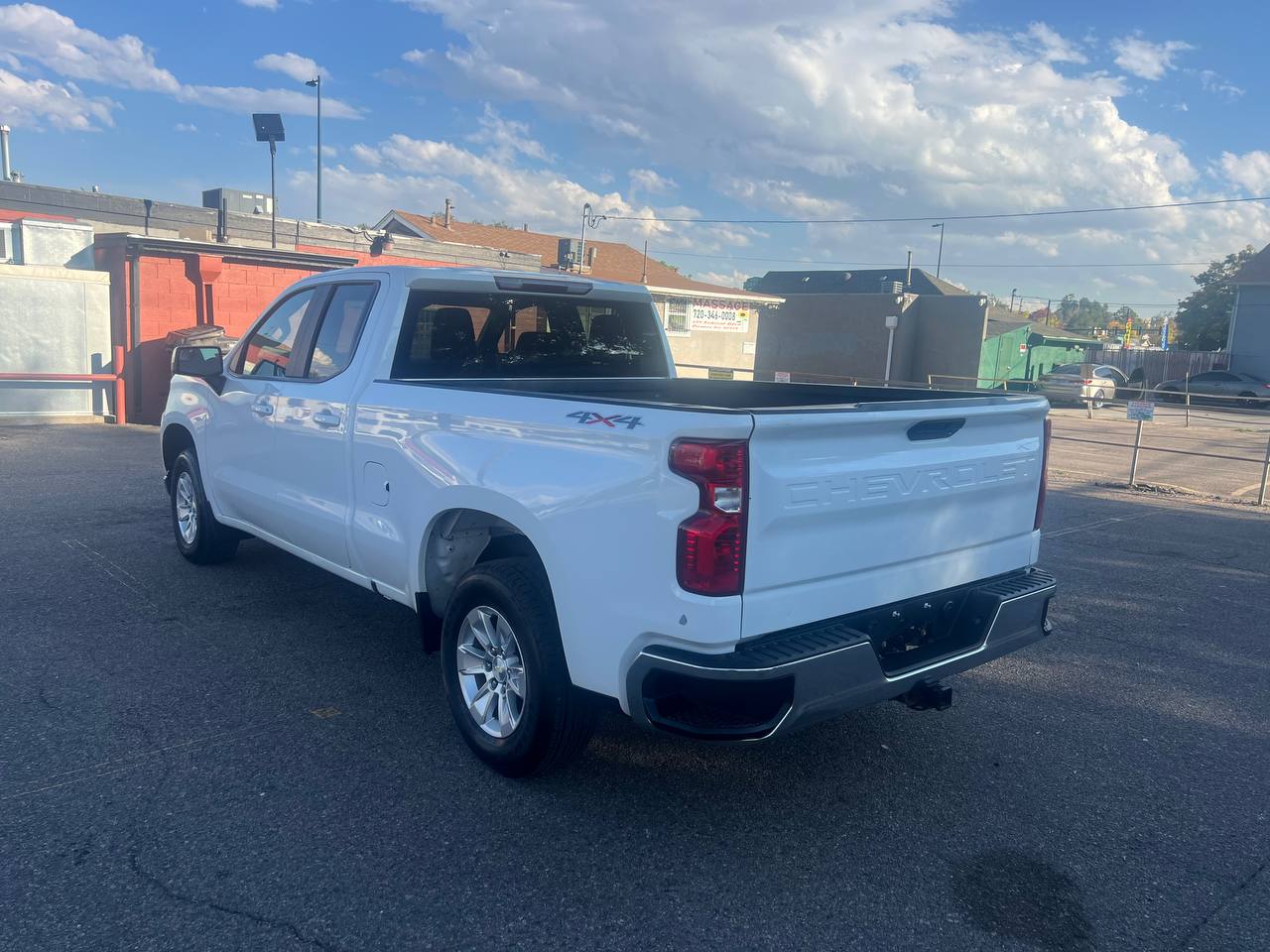 2019 Chevrolet Silverado 1500 LT - Photo 6