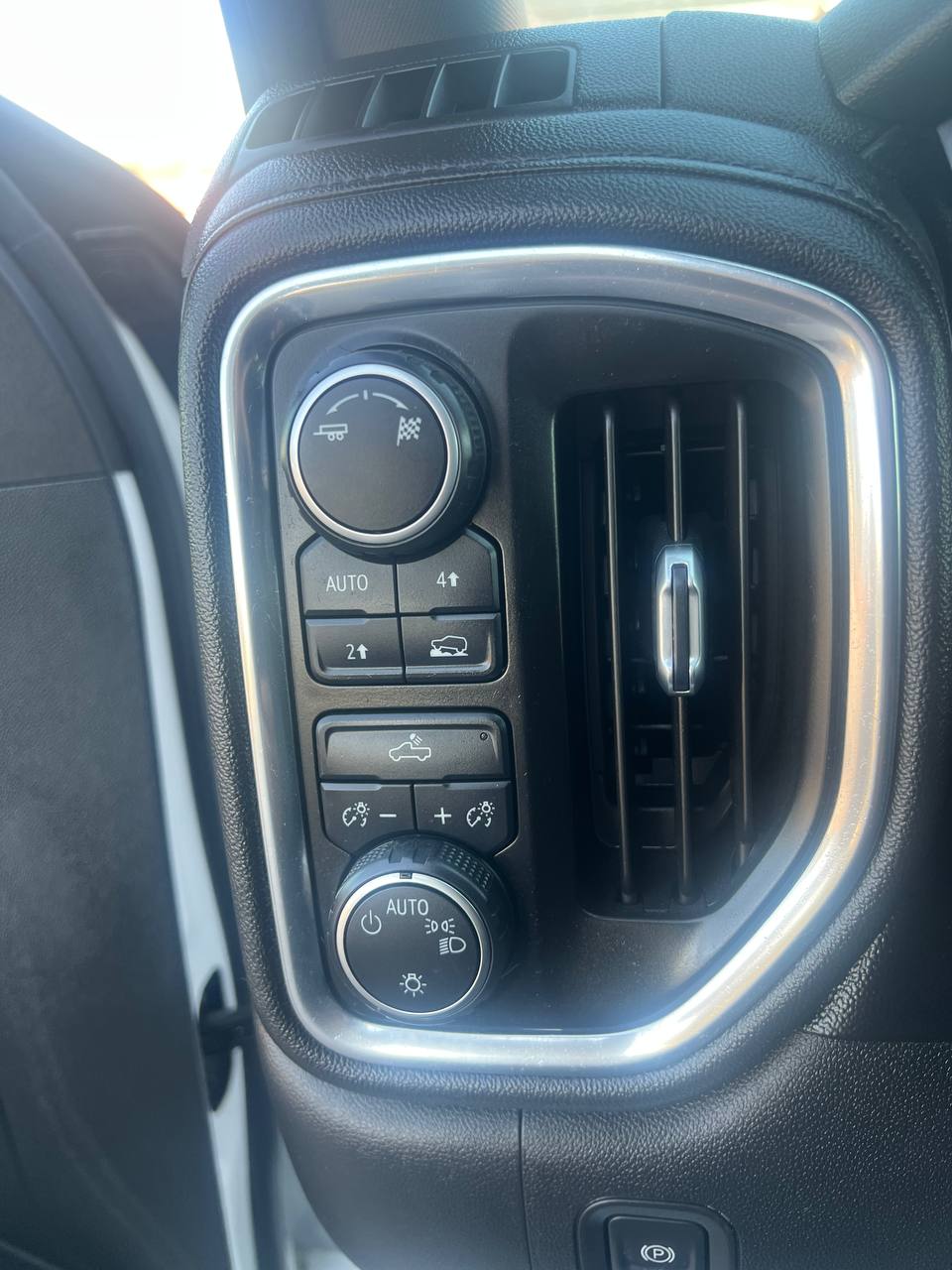 2019 Chevrolet Silverado 1500 LT - Photo 14