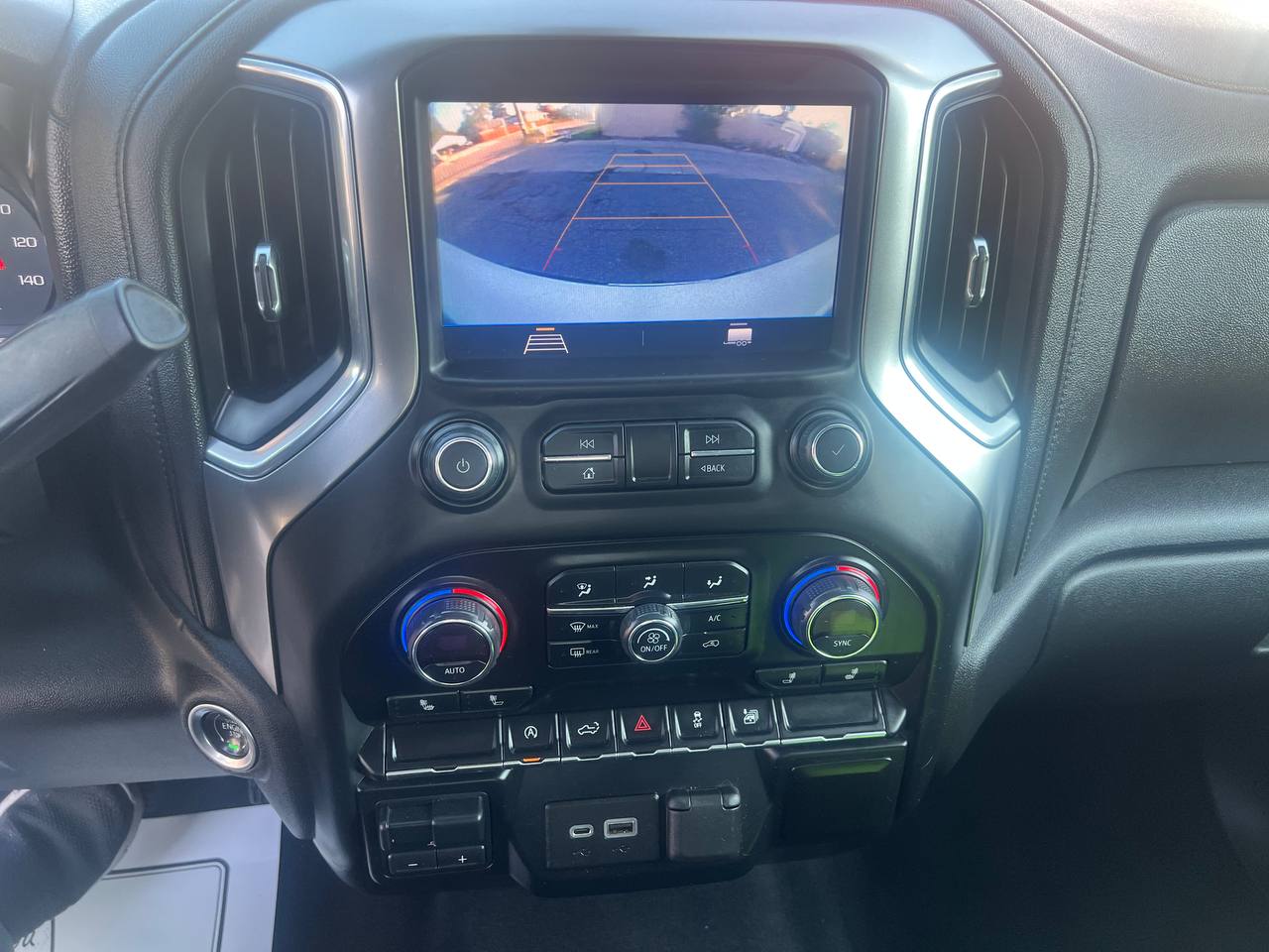 2019 Chevrolet Silverado 1500 LT - Photo 13