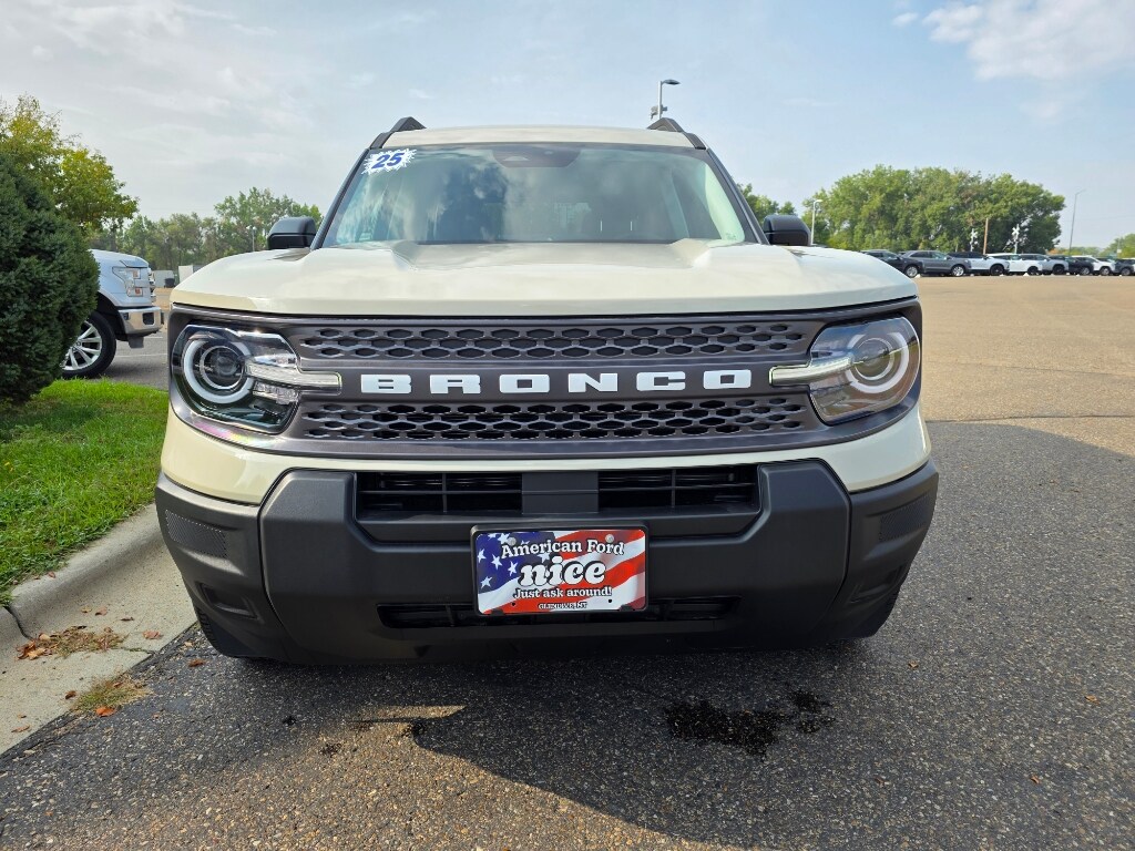 2025 Ford Bronco Sport Big Bend photo 2