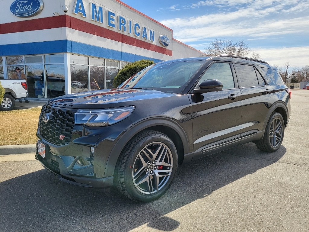2026 Ford Explorer ST 4WD's photo