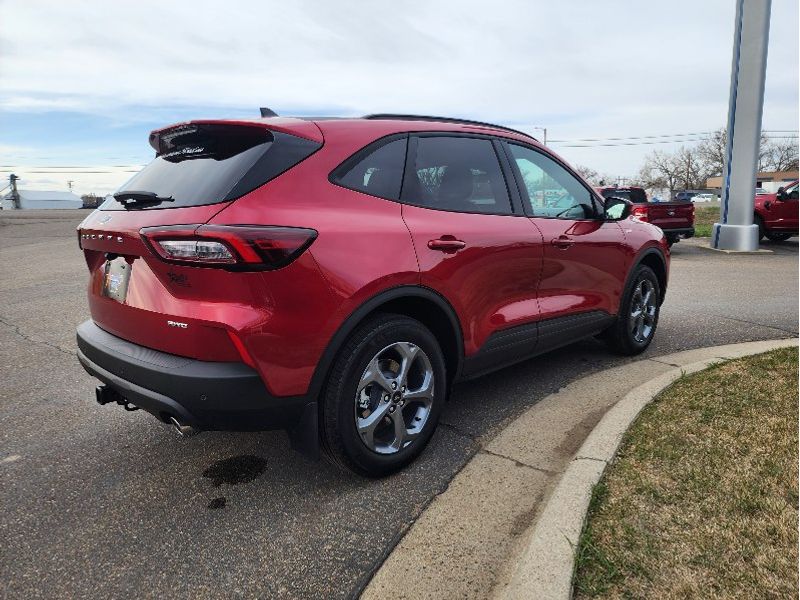 2025 Ford Escape ST-Line Select photo 2