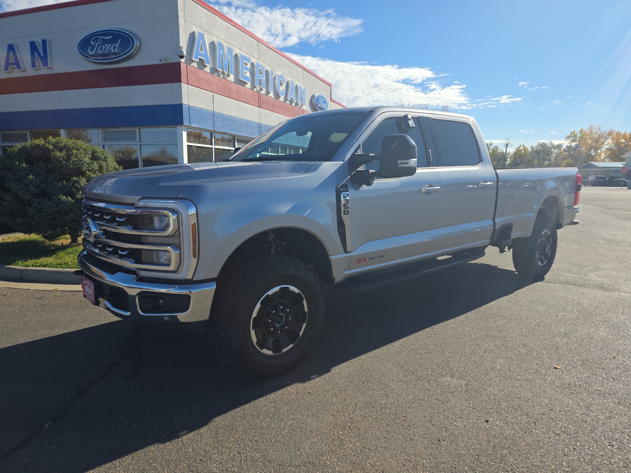 2027 Ford F-350 Lariat Crew Cab