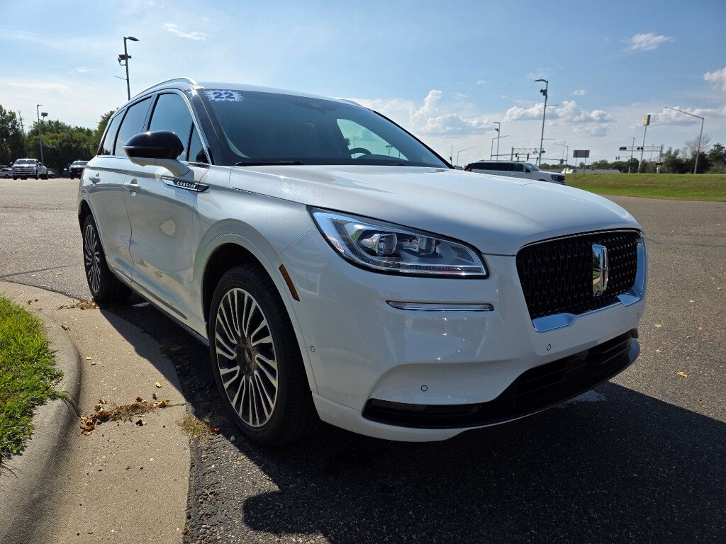 2022 Lincoln Corsair Reserve photo 2