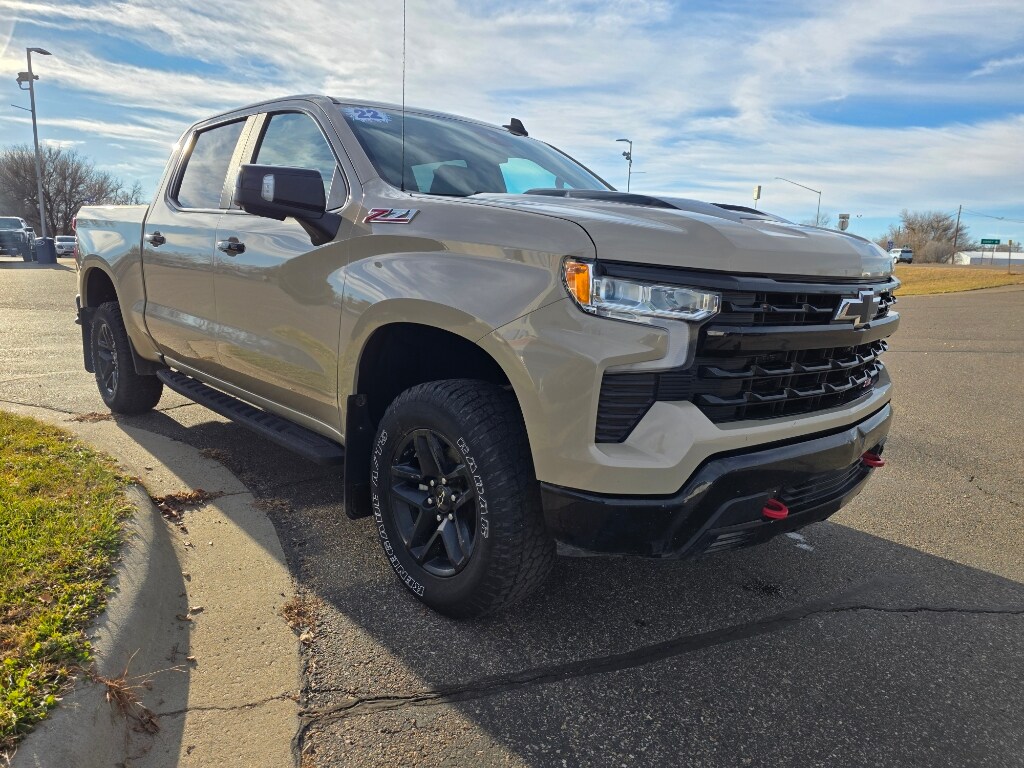 2022 Chevrolet Silverado 1500 LT Trail Boss photo 3