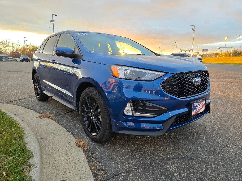 2024 Ford Edge ST-Line photo 3
