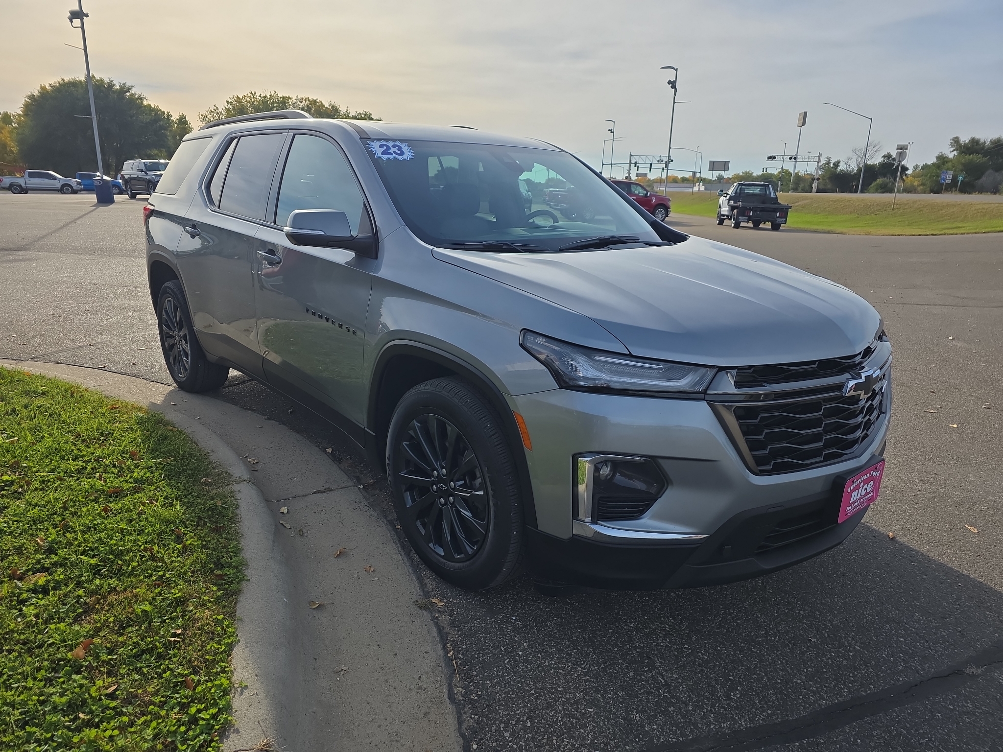 Used 2023 Chevrolet Traverse RS SUV