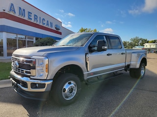 2027 Ford F-350 XLT Crew Cab