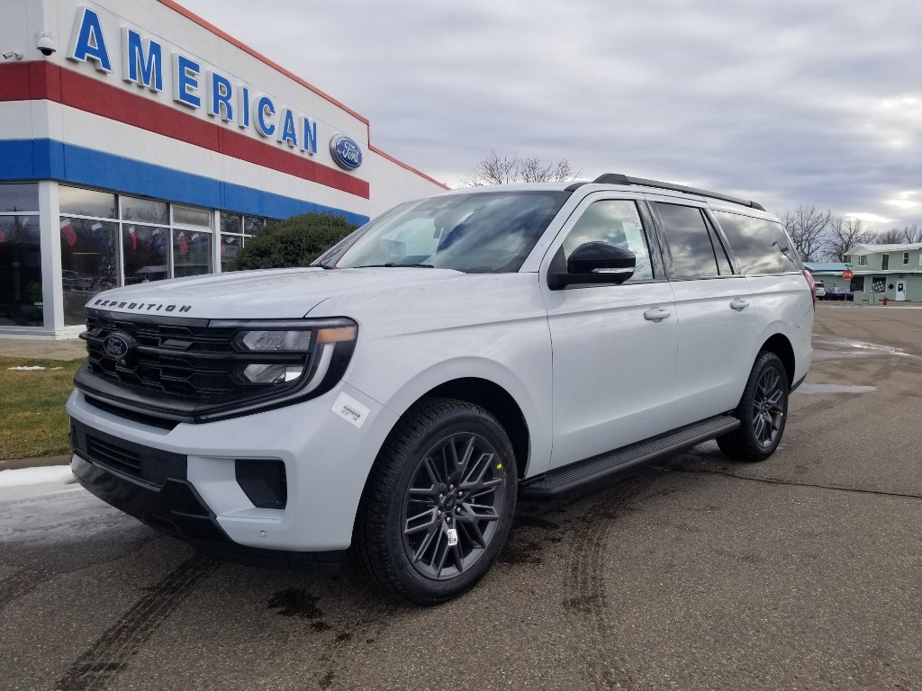 2026 Ford Expedition Platinum's photo
