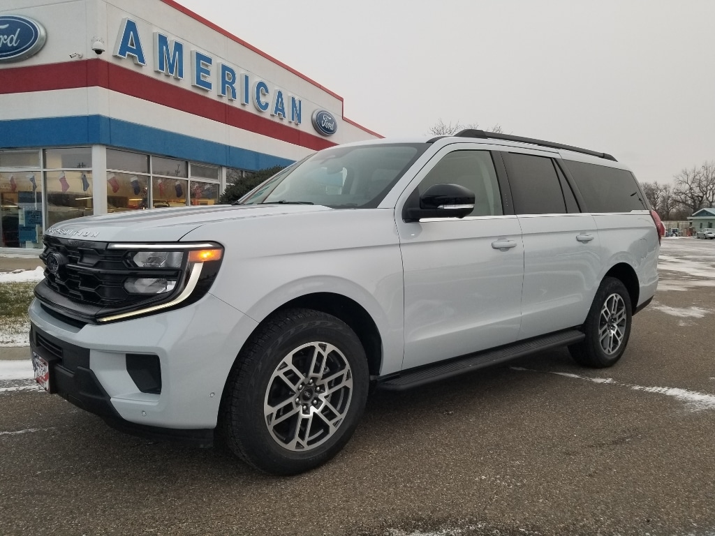 2025 Ford Expedition Active's photo