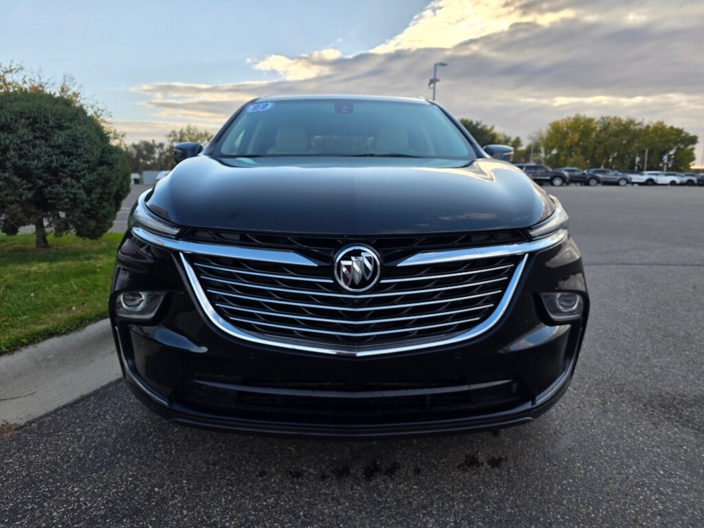 2022 Buick Enclave Premium photo 2