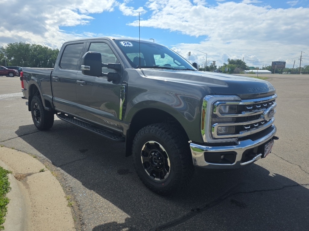 New 2026 Ford F-250 Lariat Crew Cab