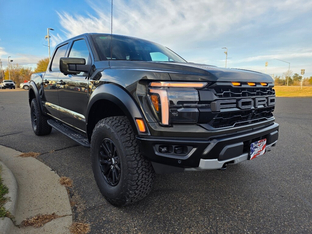 2025 Ford F-150 Raptor photo 3