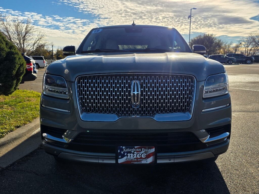 2019 Lincoln Navigator Reserve photo 2