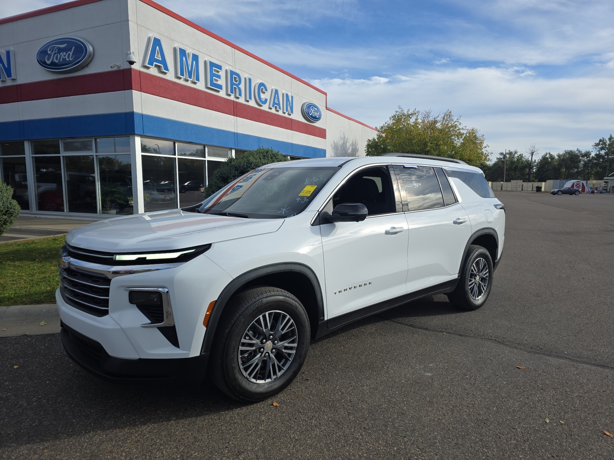 2024 Chevrolet Traverse LT