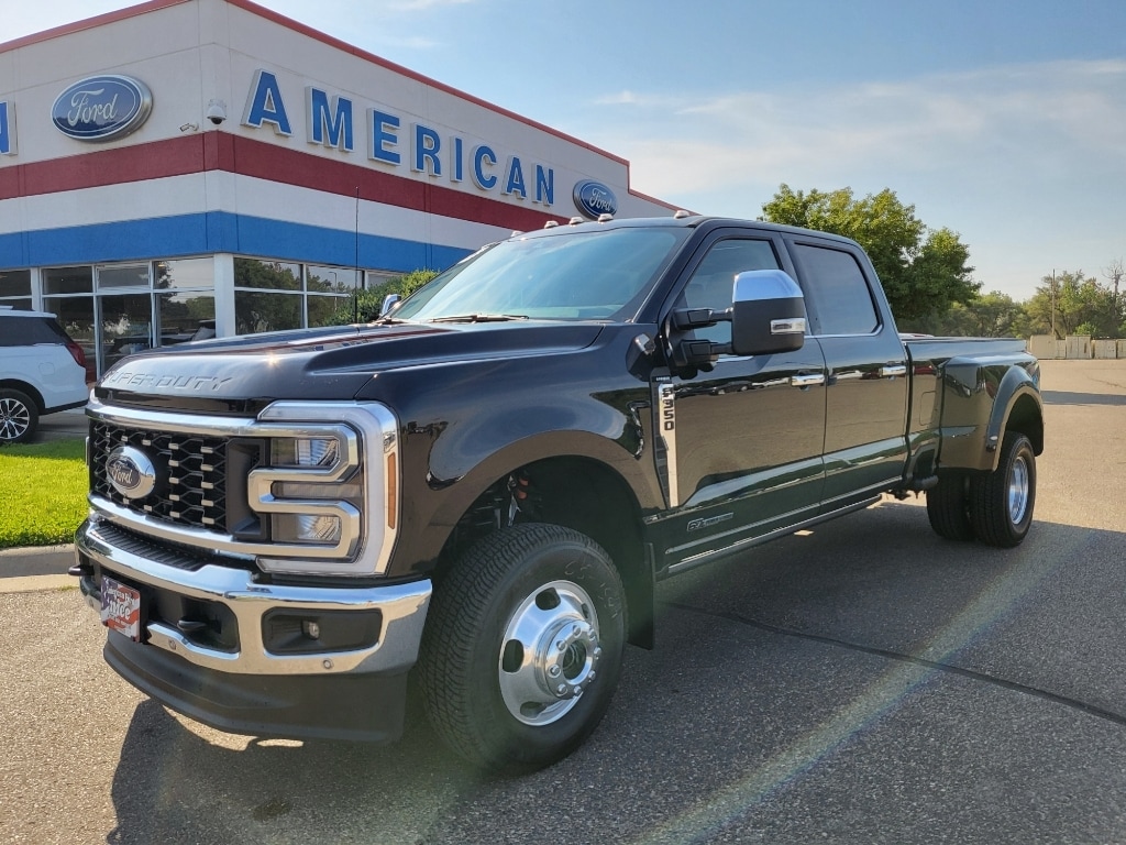 New 2026 Ford F-350 Lariat Crew Cab