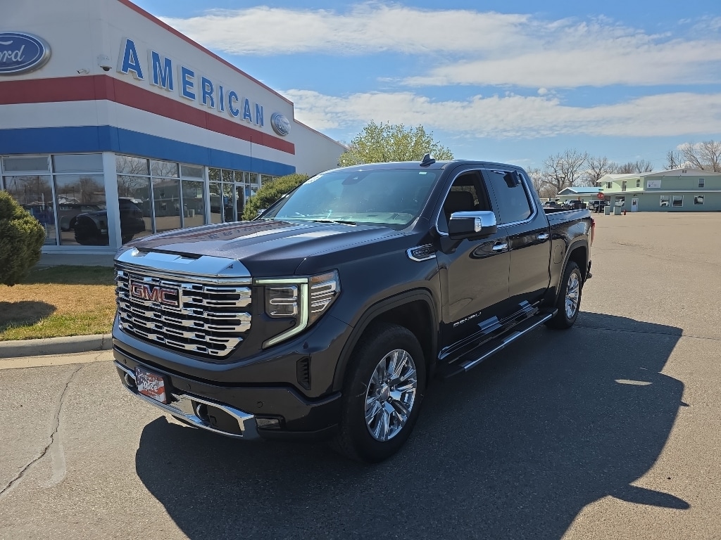 2023 GMC Sierra Denali 4WD Crew Cab Short Box's photo