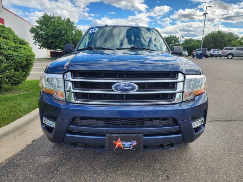 Used 2017 Ford Expedition XLT with VIN 1FMJK1JT8HEA39930 for sale in Glendive, MT
