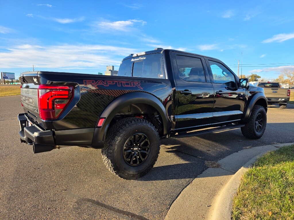 2025 Ford F-150 Raptor photo 4