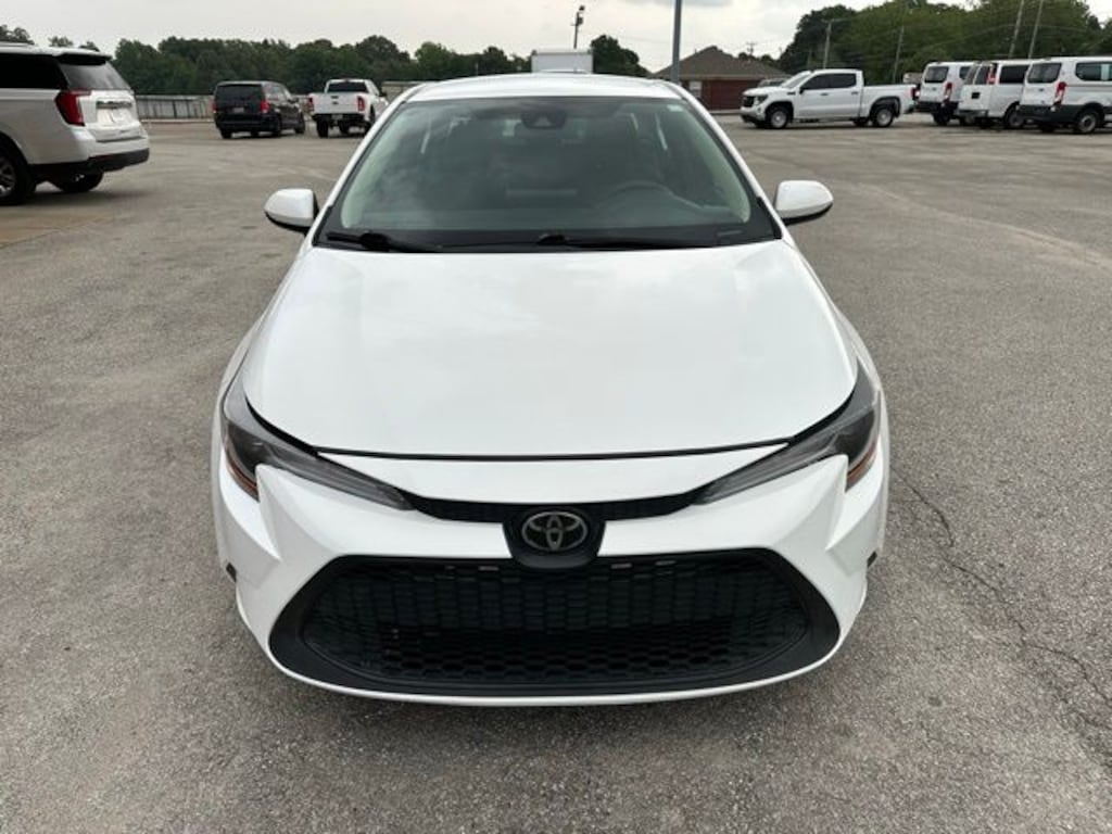 Used 2022 Toyota Corolla LE Sedan