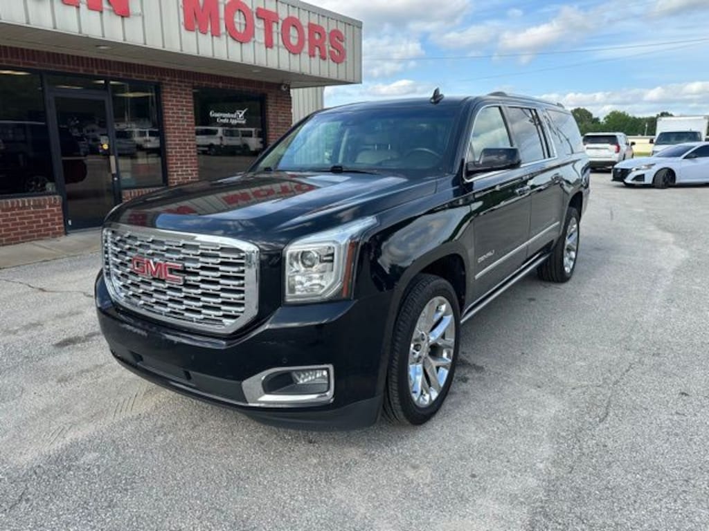 Used 2020 GMC Yukon XL Denali SUV