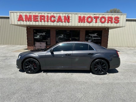 2018 Chrysler 300 Limited Sedan