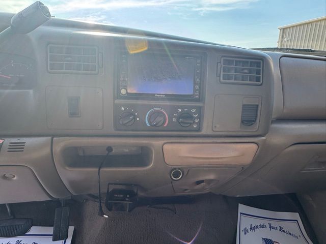 2001 Ford F-450 - Photo 24