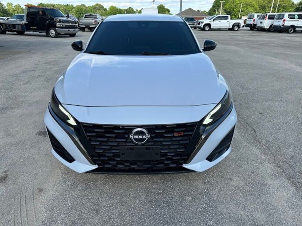 Used 2024 Nissan Altima 2.5 SR Sedan