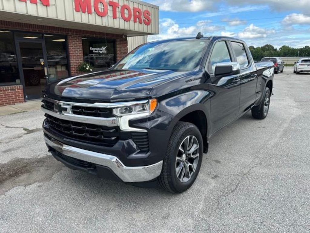 Used 2022 Chevrolet Silverado 1500 LT w/1LT Truck Crew Cab